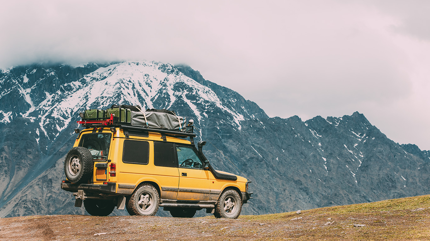 Tourist Vehicle Rentals and Domestic Airline Tickets in Nepal